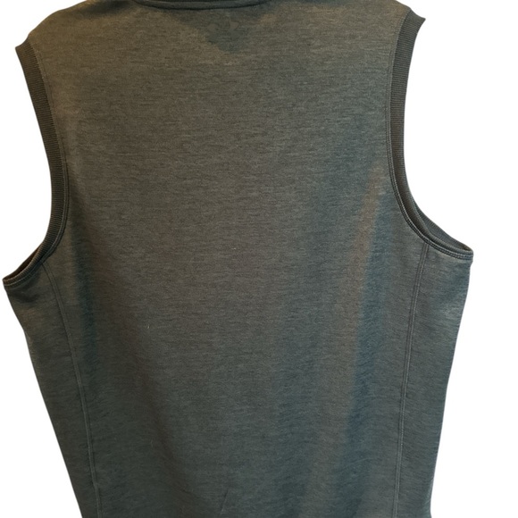Under Armour Vest Mens Large Navy 1/4 Zip Sleeveless Golf Activewear - Picture 2 of 6